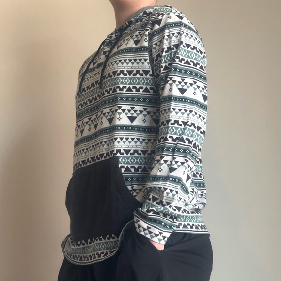ON THE BYAS (Aztec print) Hoodie - Picture 2 of 3